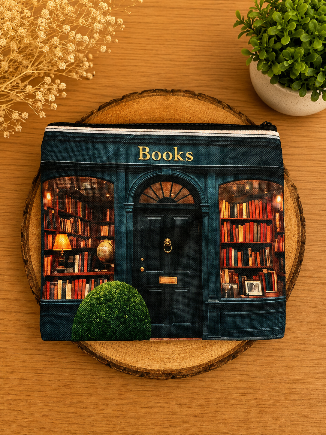 Necessaire Entre Livros